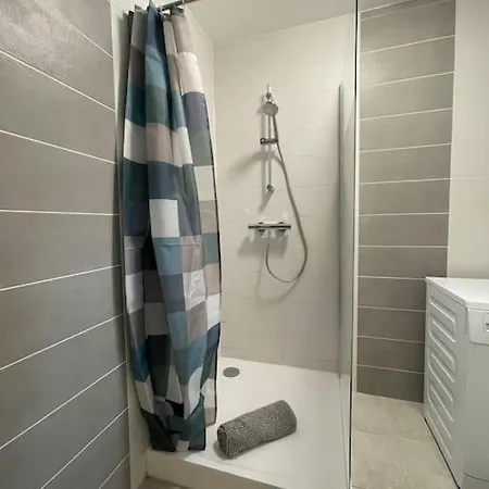 Spacieux - - 4p - Centre - Clim Apartament Béziers