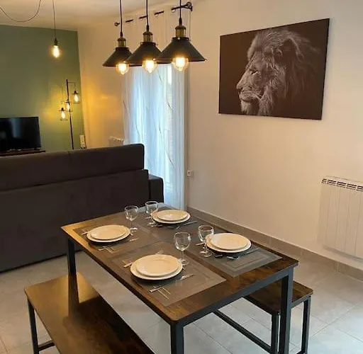 Spacieux - - 4p - Centre - Clim Apartamento